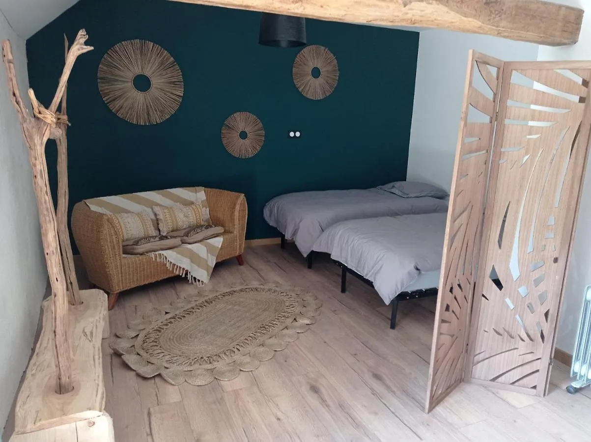 בית נופש Saint-Vincent-sur-Oust Gite Oust Au Lit צרפת